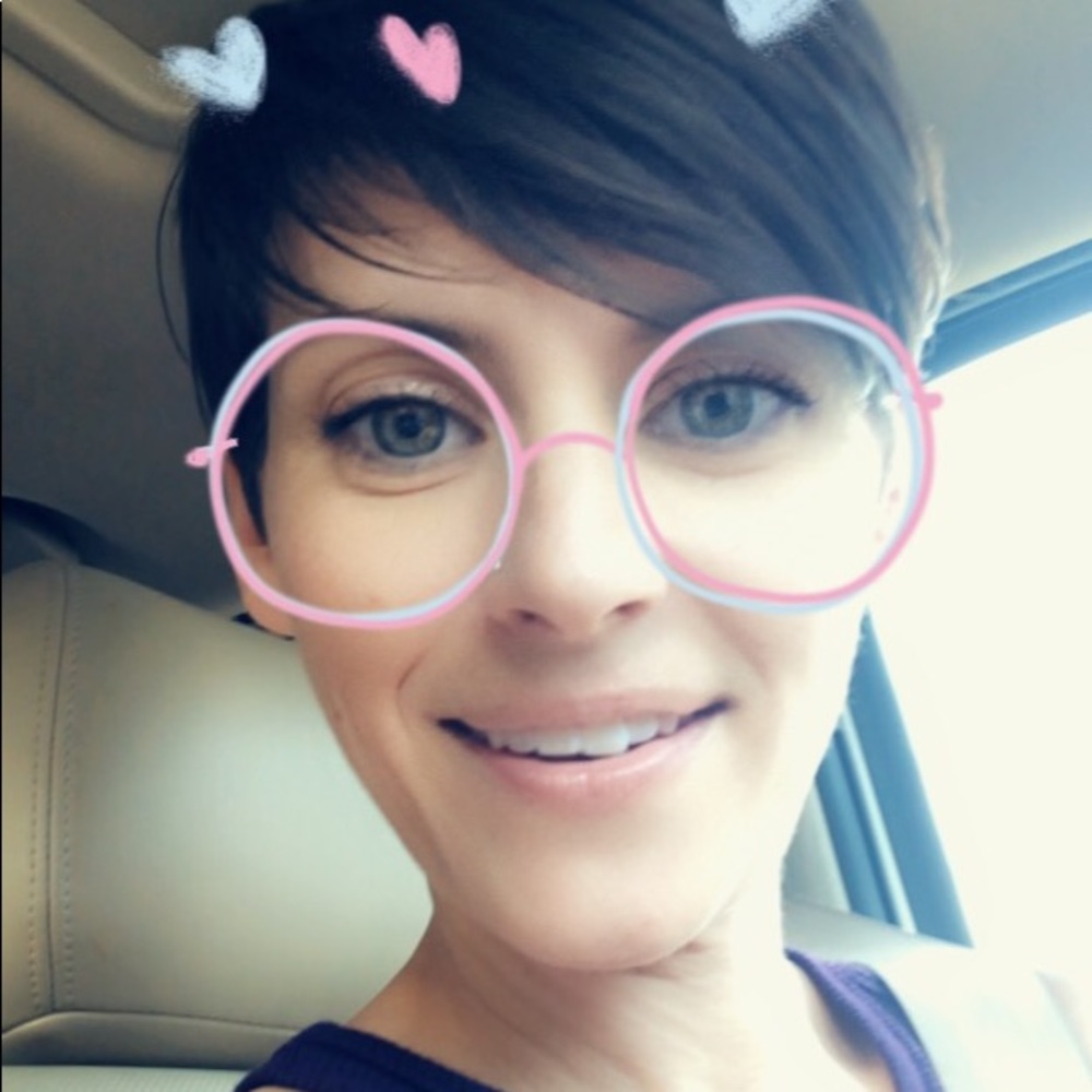 Meet your Posher, Gina